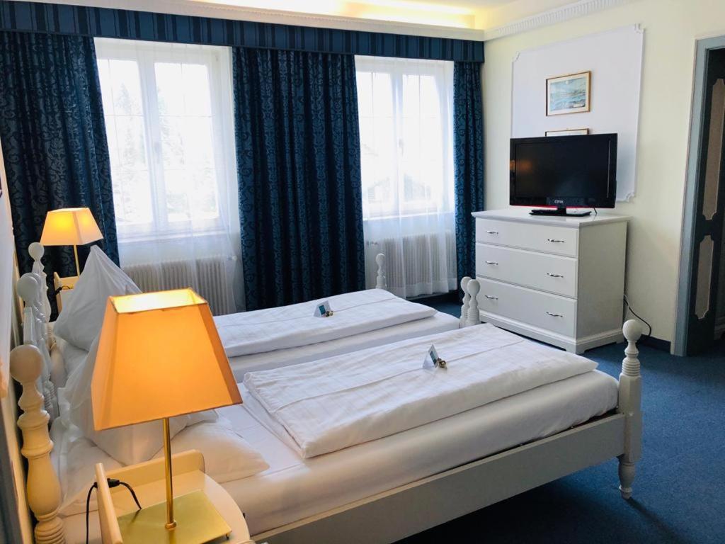 Schloss Kurhotel ストローブル エクステリア 写真